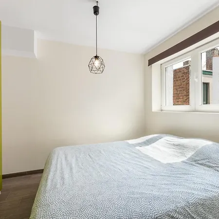 Dwarsstraat 7, Apartman *